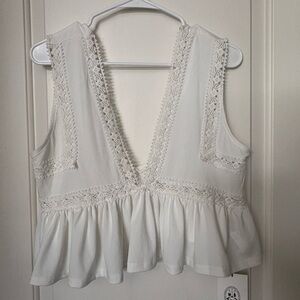 Cider V-Neck Lace Ruffle Crop Top